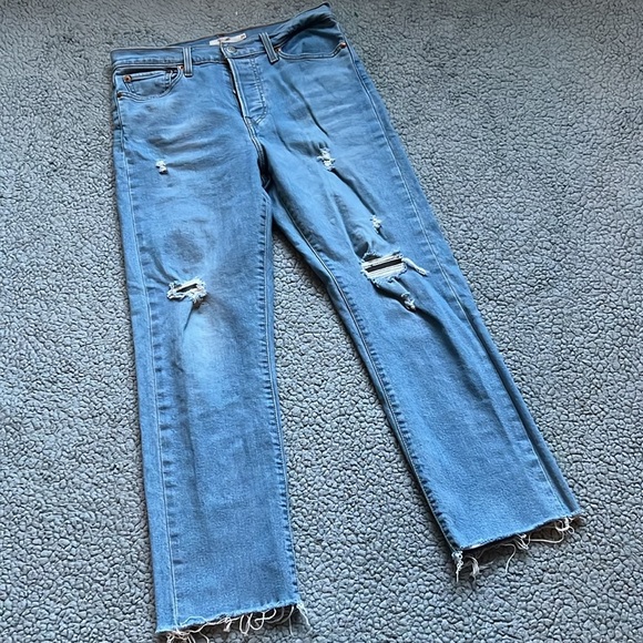 Levi's Women's Wedgie Straight Leg Jeans - Picture 6 of 10